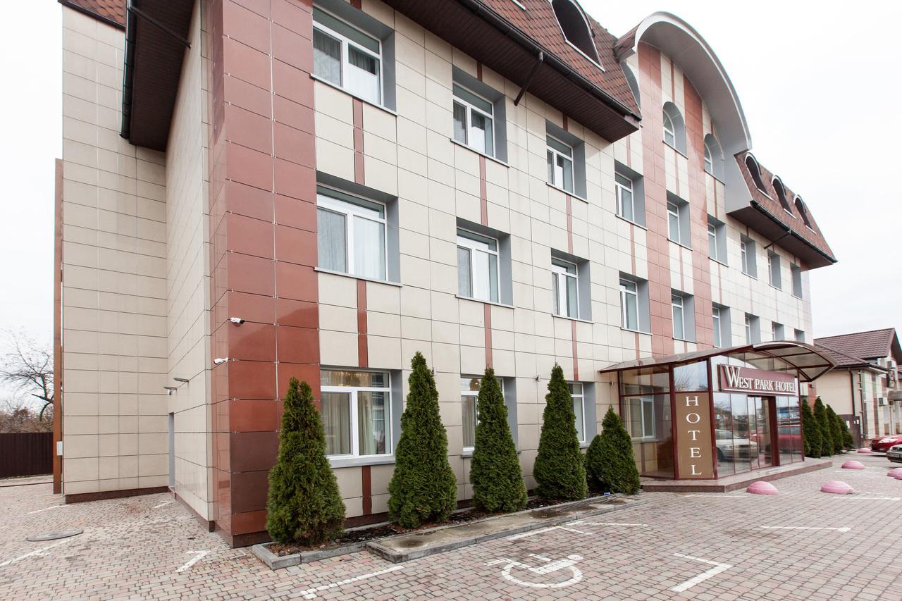 West Park Hotel Sofiivska Borshchahivka Ngoại thất bức ảnh